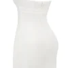 Biała mini sukienka bez ramiączek „Mimi” z tkaniny twill Biała mini sukienka bez ramiączek „Mimi” z tkaniny twill