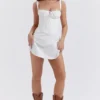 Biała mini sukienka gorsetowa Carlotta Biała mini sukienka gorsetowa Carlotta