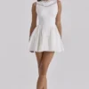 Biała mini sukienka Scarlett z haftowaną bawełnianą koronką Biała mini sukienka Scarlett z haftowaną bawełnianą koronką