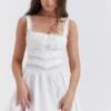 Biała mini sukienka Tiffani z koronkową lamówką Biała mini sukienka Tiffani z koronkową lamówką