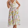 Biała sukienka letnia z bawełny z nadrukiem w stylu vintage w róże „Emmelina”