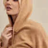 Bluza z kapturem Jionni z mieszanki kaszmiru w kolorze camel Bluza z kapturem Jionni z mieszanki kaszmiru w kolorze camel