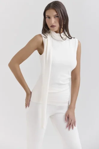 Clementine Ivory Kaszmirowy top z drapowaniem i Szaliki