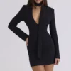 Czarna mini spódniczka modelująca Roda z krepy