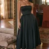 Czarna satynowa sukienka midi z gorsetem i odkrytymi ramionami Contessa Czarna satynowa sukienka midi z gorsetem i odkrytymi ramionami Contessa