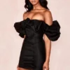 Czarna satynowa sukienka Selena z bufiastymi ramionami Czarna satynowa sukienka Selena z bufiastymi ramionami
