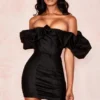 Czarna satynowa sukienka Selena z bufiastymi ramionami Czarna satynowa sukienka Selena z bufiastymi ramionami