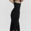 Czarna sukienka maxi Cesca w kwiaty Czarna sukienka maxi Cesca w kwiaty