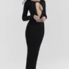 Czarna sukienka maxi z dzianiny Keeya Czarna sukienka maxi z dzianiny Keeya