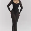 Czarna sukienka maxi z siateczki Everly z Body Czarna sukienka maxi z siateczki Everly z Body
