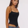 Czarny satynowy top Cadie Czarny satynowy top Cadie