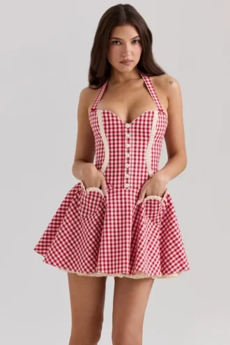 Czerwona bawełniana sukienka mini w kratkę z wiązaniem na szyi marki Heidi Czerwona bawełniana sukienka mini w kratkę z wiązaniem na szyi marki Heidi