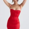 Czerwona satynowa sukienka maxi z gorsetem Shani Czerwona satynowa sukienka maxi z gorsetem Shani