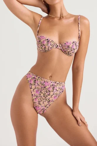 Dół bikini Mykonos Olive Floral z wysokim stanem Dół bikini Mykonos Olive Floral z wysokim stanem
