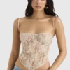 Fernanda Kremowa bluzka z koronką w paisley Fernanda Kremowa bluzka z koronką w paisley