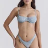Fioletowe figi bikini Capri z wysokim wycięciem w dolnej części Fioletowe figi bikini Capri z wysokim wycięciem w dolnej części