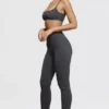Legginsy Mitzi z ciemnoszarej dzianiny prążkowanej Legginsy Mitzi z ciemnoszarej dzianiny prążkowanej