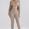 Legginsy z dzianiny prążkowanej Mitzi w kolorze taupe Legginsy z dzianiny prążkowanej Mitzi w kolorze taupe