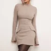Mahalia Taupe Długa sukienka z rękawami