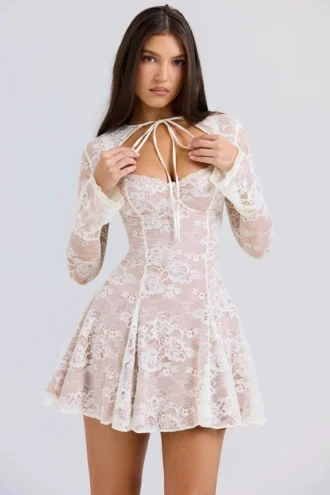 Mini sukienka Alice Vintage z kremowej koronki Mini sukienka Alice Vintage z kremowej koronki