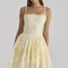 Mini sukienka Chloe Lemon z bawełny z koronką broderie anglaise