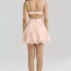Mini sukienka Isla z brzoskwiniowej koronki typu broderie anglaise