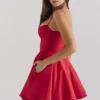 Mini sukienka Minimoiselle Holly z czerwonego satynowego tiulu