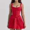 Mini sukienka plisowana Cupid w kolorze szkarłatnym Mini sukienka plisowana Cupid w kolorze szkarłatnym