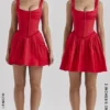 Mini sukienka plisowana Cupid w kolorze szkarłatnym Mini sukienka plisowana Cupid w kolorze szkarłatnym