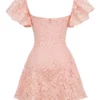 Mini sukienka Verity Perfectly Pink z kwiatowym wzorem z koronki