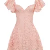 Mini sukienka Verity Perfectly Pink z kwiatowym wzorem z koronki