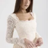Mini sukienka z długim rękawem Fae Cream Lace Mini sukienka z długim rękawem Fae Cream Lace
