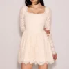 Mini sukienka z długim rękawem Fae Cream Lace Mini sukienka z długim rękawem Fae Cream Lace