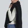 Nara Czarny wełniany szalik oversize z fakturą Nara Czarny wełniany szalik oversize z fakturą