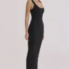 Oryginalna czarna sukienka maxi w stylu bandażowym Oryginalna czarna sukienka maxi w stylu bandażowym