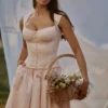Różowa bawełniana sukienka midi z rękawkami typu cap sleeve „Kaia” Różowa bawełniana sukienka midi z rękawkami typu cap sleeve „Kaia”