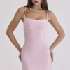 Różowa mini sukienka bandażowa „The Body”