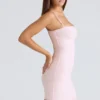 Różowa mini sukienka Ella Ballerina z marszczoną elastyczną siateczką Różowa mini sukienka Ella Ballerina z marszczoną elastyczną siateczką
