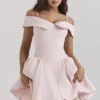 Różowa mini sukienka z odkrytymi ramionami Elida Ballerina