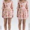 Sancia – angielska sukienka mini w stylu vintage z nadrukiem róż i bufiastymi rękawami Sancia – angielska sukienka mini w stylu vintage z nadrukiem róż i bufiastymi rękawami