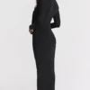 Saskia – czarna sukienka maxi z drapowaniem Saskia – czarna sukienka maxi z drapowaniem