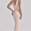 Satynowa sukienka maxi z gorsetem Angeline Blush – edycja limitowana Satynowa sukienka maxi z gorsetem Angeline Blush – edycja limitowana