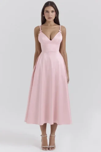 Satynowa sukienka midi o kroju litery A w kolorze Tiffany Parisian Pink Satynowa sukienka midi o kroju litery A w kolorze Tiffany Parisian Pink