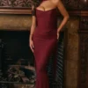 Spódnica maxi Cassidy Cabernet z obszyciami na dole