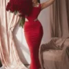 Spódnica midi Colette Scarlet z satyny z niskim stanem