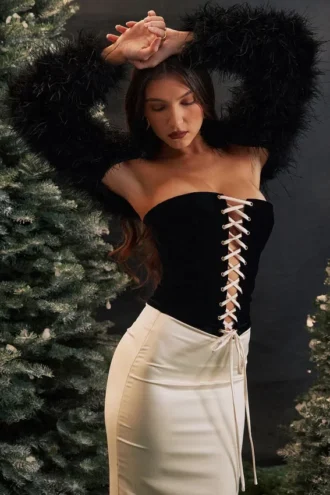 Sukienka gorsetowa bez ramiączek Jaina w kolorze czarnym i kremowym w stylu vintage Sukienka gorsetowa bez ramiączek Jaina w kolorze czarnym i kremowym w stylu vintage