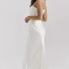 Sukienka gorsetowa bez ramiączek Persephone w kolorze kości słoniowej Sukienka gorsetowa bez ramiączek Persephone w kolorze kości słoniowej