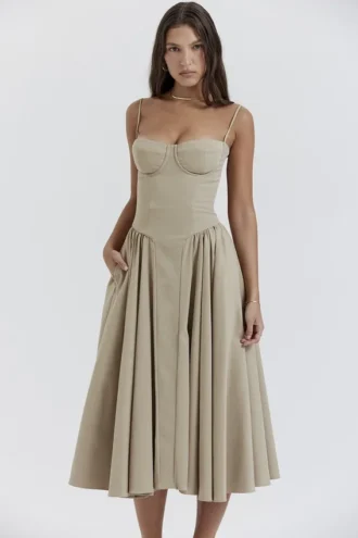 Sukienka gorsetowa Samaria w kolorze taupe