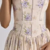 Sukienka letnia midi Ysabella w kolorze kości słoniowej z bawełny w kwiatowy wzór Sweet Peony Sukienka letnia midi Ysabella w kolorze kości słoniowej z bawełny w kwiatowy wzór Sweet Peony