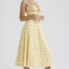 Sukienka Letnia z bawełny z nadrukiem kwiatowym w stylu vintage Carmen Buttercup Sukienka Letnia z bawełny z nadrukiem kwiatowym w stylu vintage Carmen Buttercup